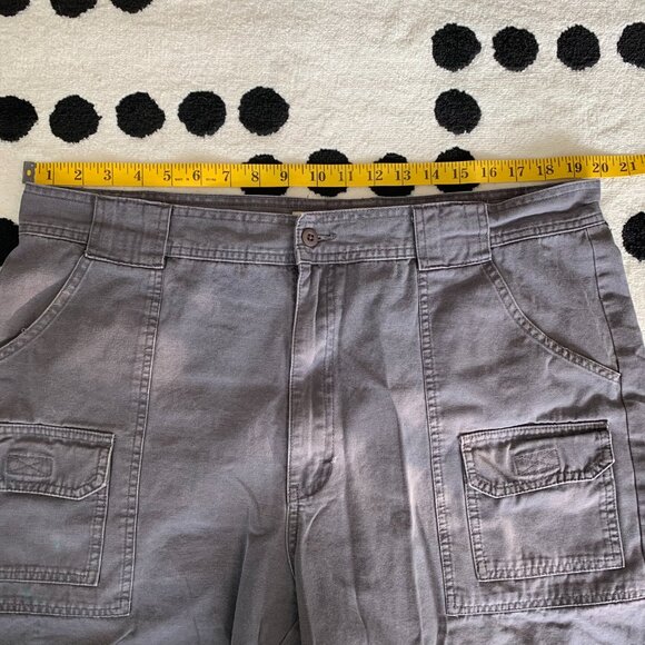 Cabela’s 7-Pocket Cargo Utility Khaki Casual Shorts - Picture 7 of 11